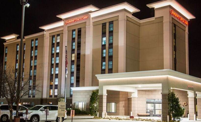 هتل Hampton Inn & Suites Nashvilleairport