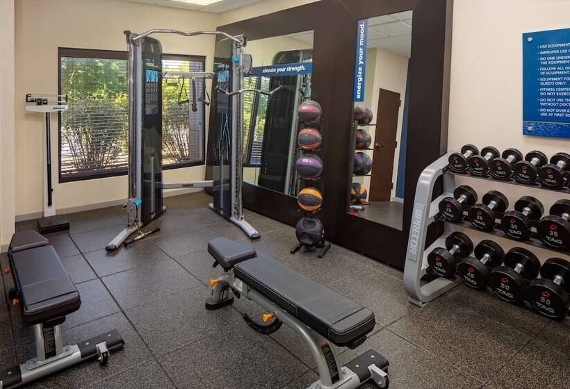 هتل Hampton Inn & Suites Nashvilleairport