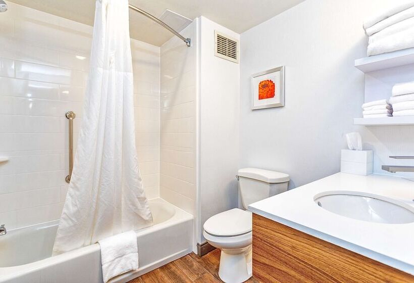 فندق Hampton Inn Williamsportdowntown