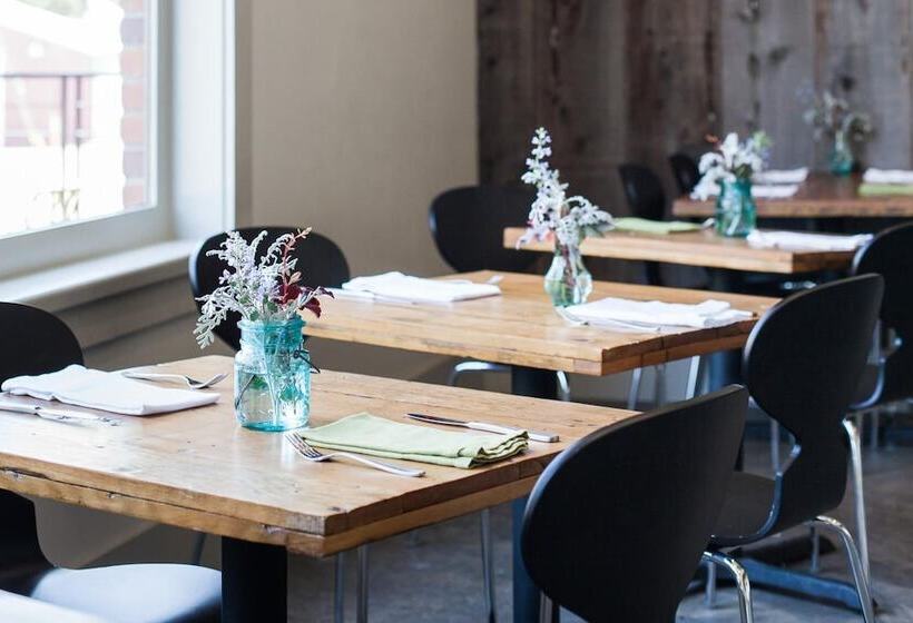 호텔 Hanford House Inn