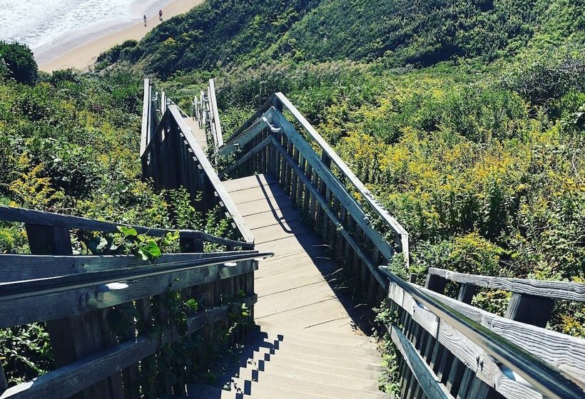 فندق Harborside Inn