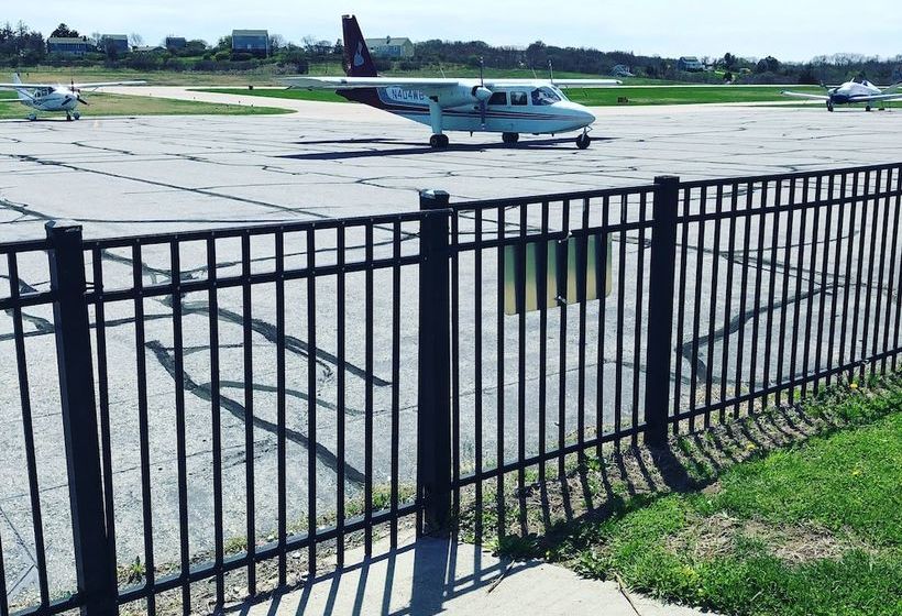 فندق Harborside Inn