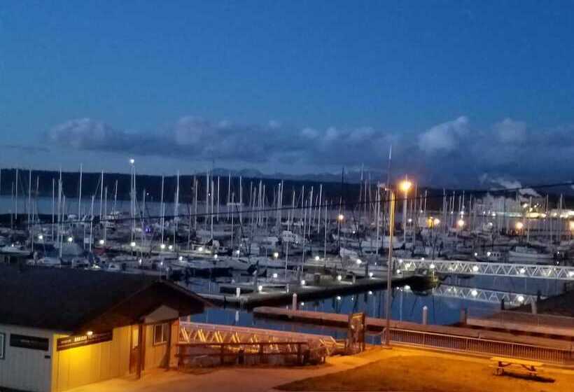 فندق Harborside Inn