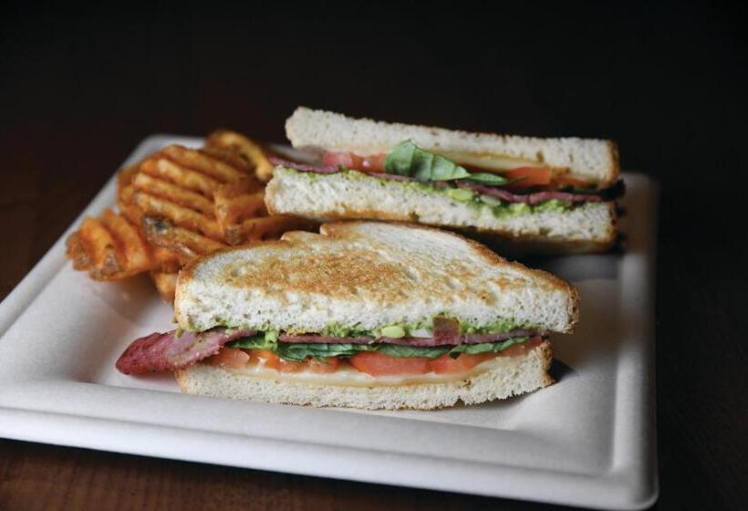 Harrah S Kansas City Hotel And Casino