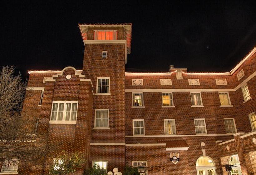 فندق Hassayampa Inn