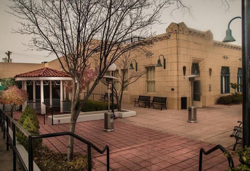 فندق Hassayampa Inn