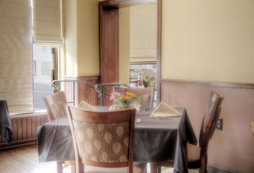 فندق Hassayampa Inn