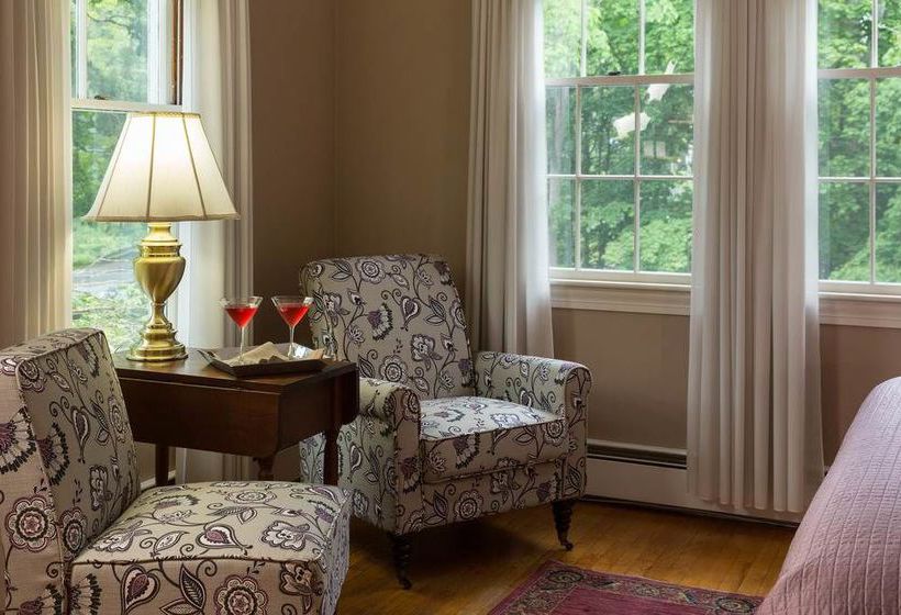 Отель Hawthorn Inn