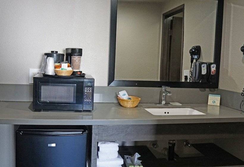 فندق Hawthorne Plaza Inn Near Lax