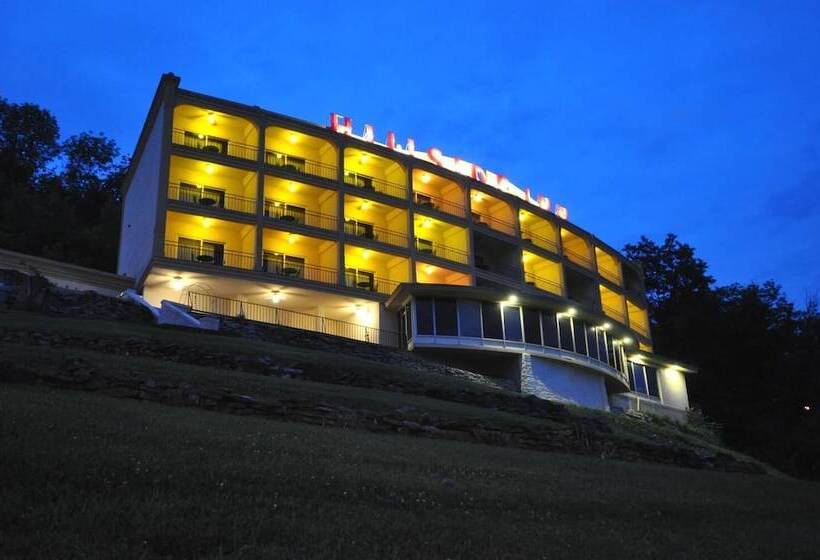 فندق Hillside Inn