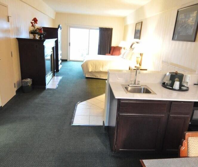 فندق Hillside Inn