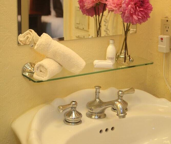 فندق Hillwinds Inn   Blowing Rock