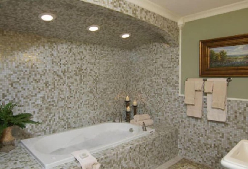 فندق Hillwinds Inn   Blowing Rock