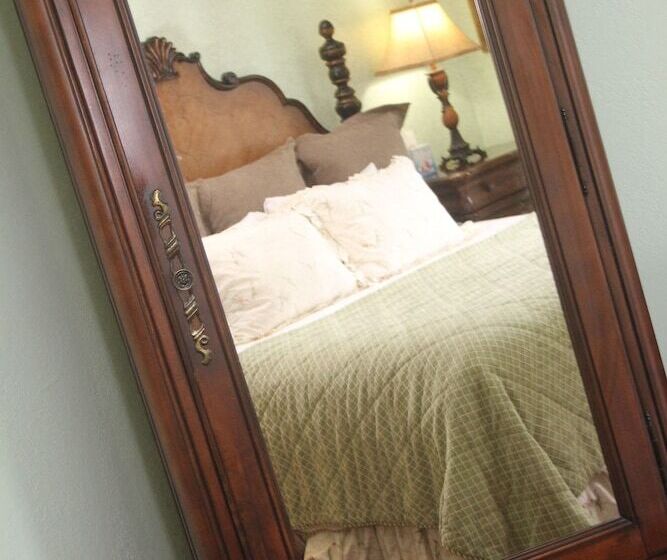 فندق Hillwinds Inn   Blowing Rock