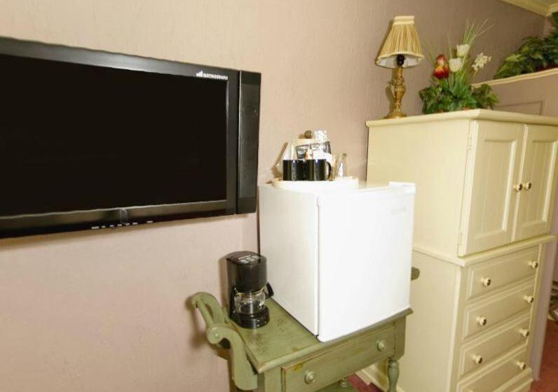 فندق Hillwinds Inn   Blowing Rock