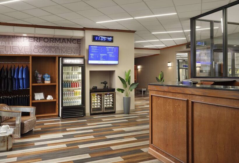 هتل Hilton Chicago O'Hare Airport