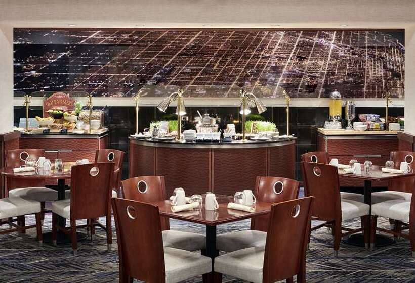 هتل Hilton Chicago O'Hare Airport
