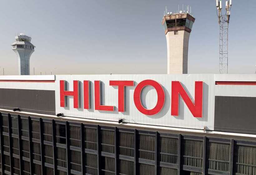 هتل Hilton Chicago O'Hare Airport