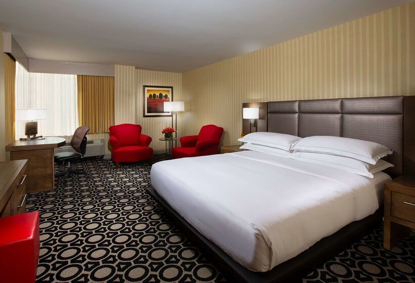 هتل Hilton Chicago/northbrook