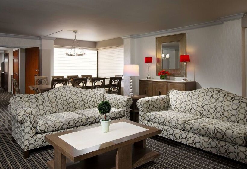 فندق Hilton Chicago/northbrook