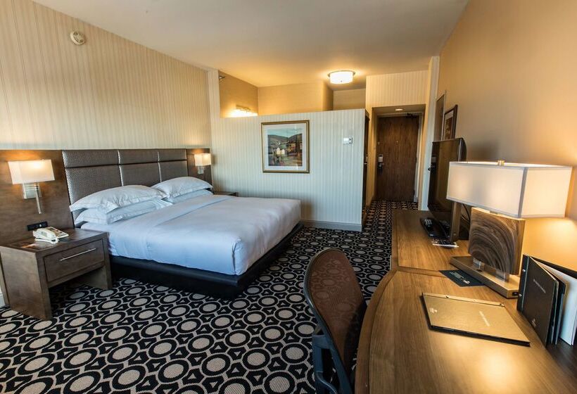 هتل Hilton Chicago/northbrook