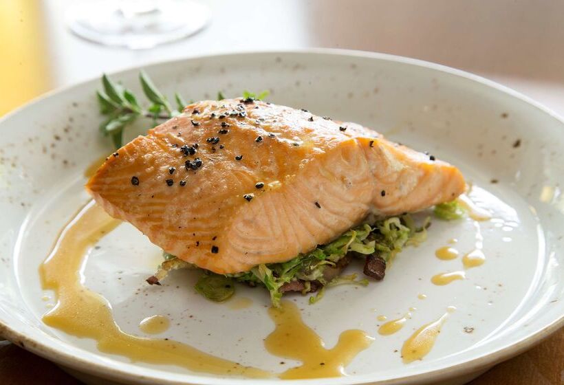 هتل Hilton Chicago/northbrook