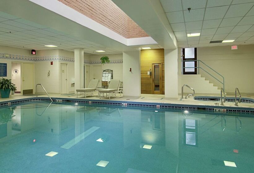 فندق Hilton Chicago/northbrook