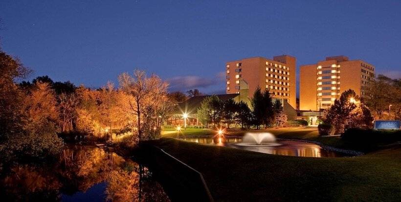 فندق Hilton Chicago/northbrook