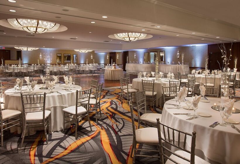 فندق Hilton Chicago/northbrook