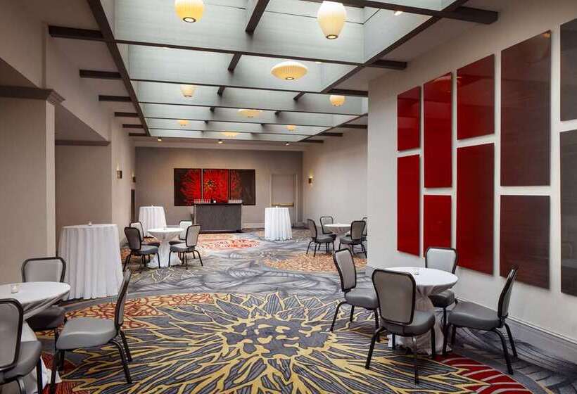 فندق Hilton Chicago/northbrook