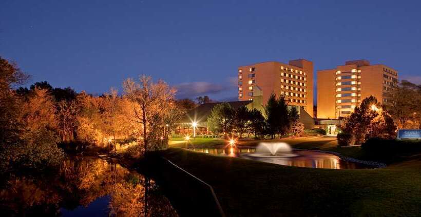 فندق Hilton Chicago/northbrook