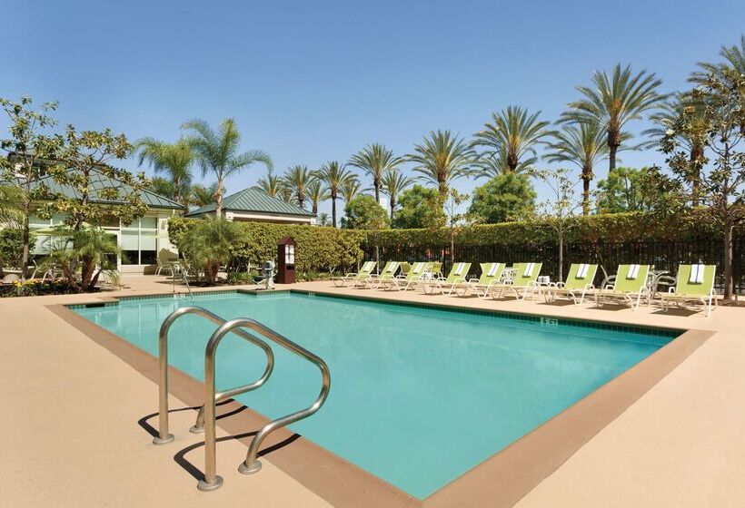 فندق Hilton Garden Inn Anaheim Garden Grove