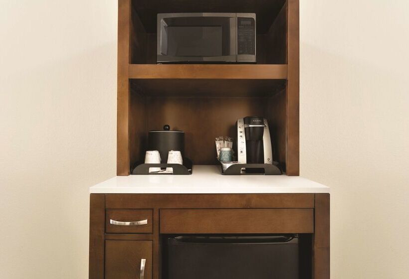 فندق Hilton Garden Inn Anaheim Garden Grove