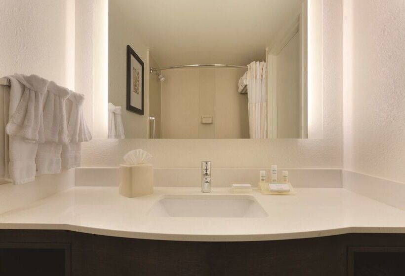 فندق Hilton Garden Inn Anaheim Garden Grove