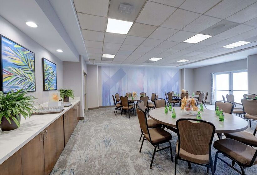 فندق Hilton Garden Inn Anaheim Garden Grove