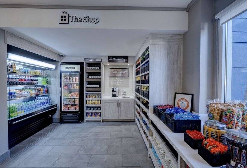 فندق Hilton Garden Inn Anaheim Garden Grove