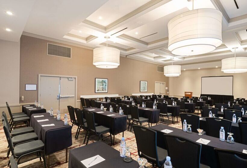 هتل Hilton Garden Inn Chicago Downtown/magnificent Mile