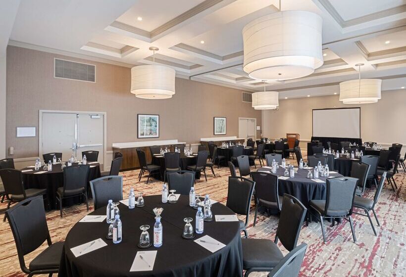 هتل Hilton Garden Inn Chicago Downtown/magnificent Mile