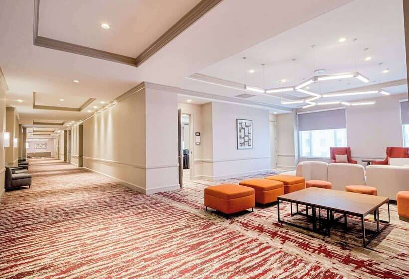 هتل Hilton Garden Inn Chicago Downtown/magnificent Mile