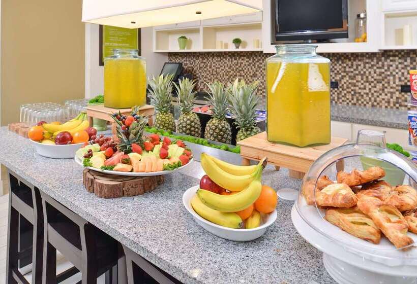 هتل Hilton Garden Inn Dallas/addison