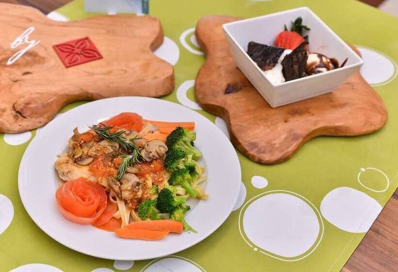 هتل Hilton Garden Inn Dallas/addison