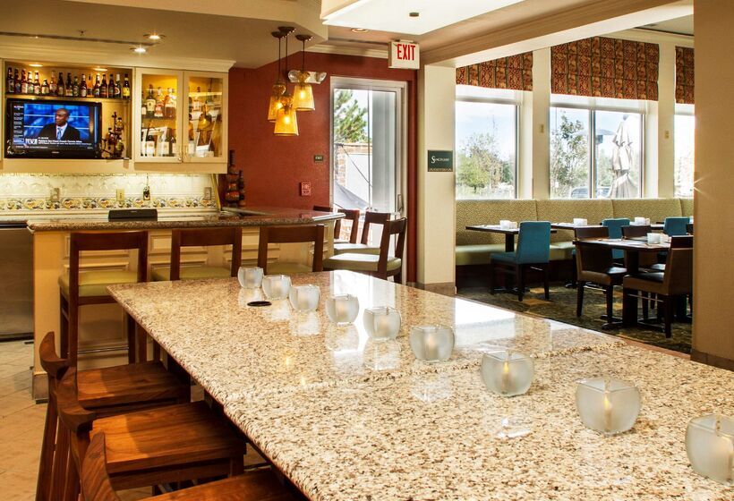 בית מלון כפרי Hilton Garden Inn Denver Airport