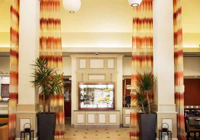 בית מלון כפרי Hilton Garden Inn Denver Airport