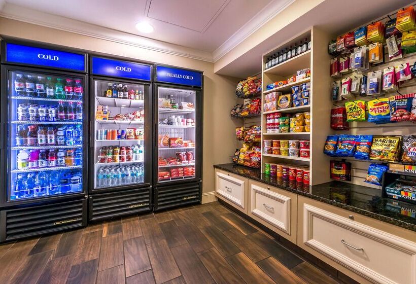 فندق Hilton Garden Inn Detroit   Southfield, Mi