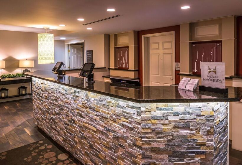 فندق Hilton Garden Inn Detroit   Southfield, Mi