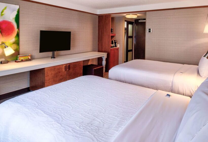 فندق Hilton Garden Inn Detroit   Southfield, Mi