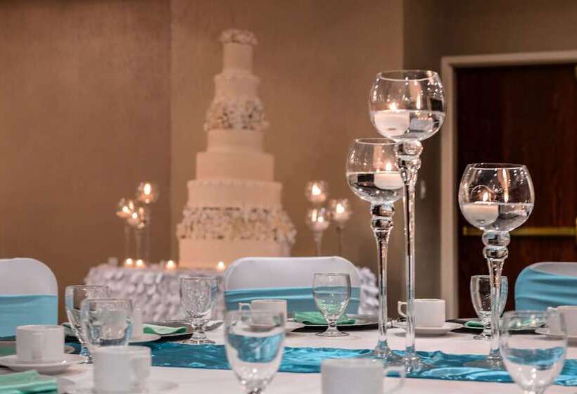 فندق Hilton Garden Inn Detroit   Southfield, Mi