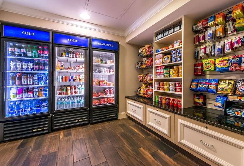 فندق Hilton Garden Inn Detroit   Southfield, Mi