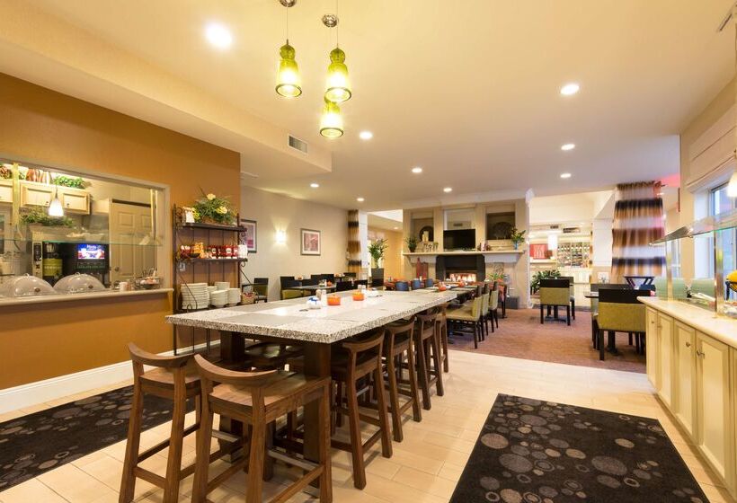 هتل Hilton Garden Inn Flagstaff