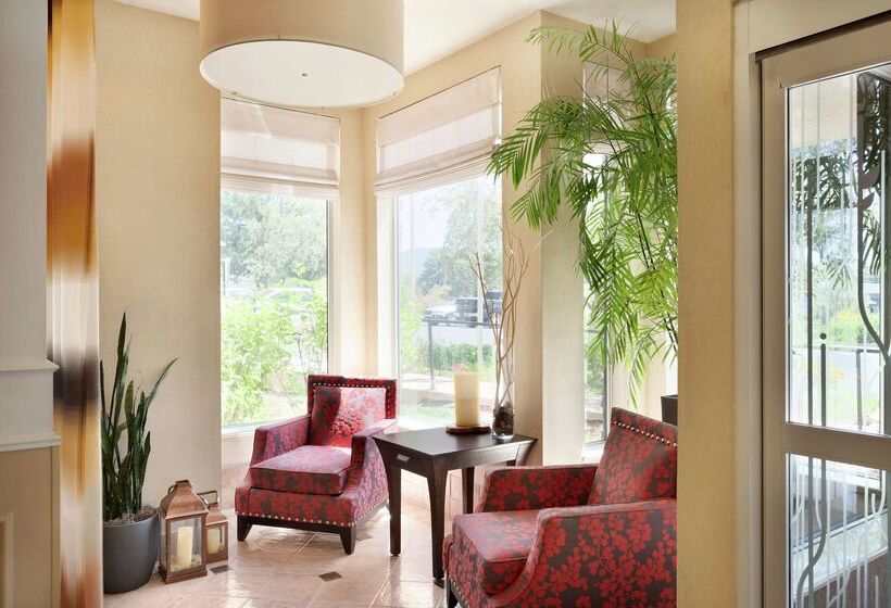 هتل Hilton Garden Inn Flagstaff